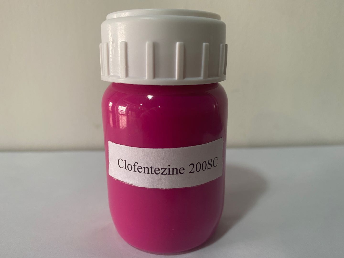 Clofentezine; CAS NO 74115-24-5; A selective ovicidal tetrazine acaricide for crops including fruit and ornamentals